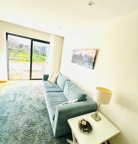 Casa Do Carvalho - *